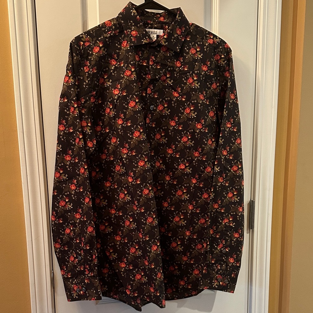Men’s Bar III slim fit stretch, floral Long Sleeve Shirt medium